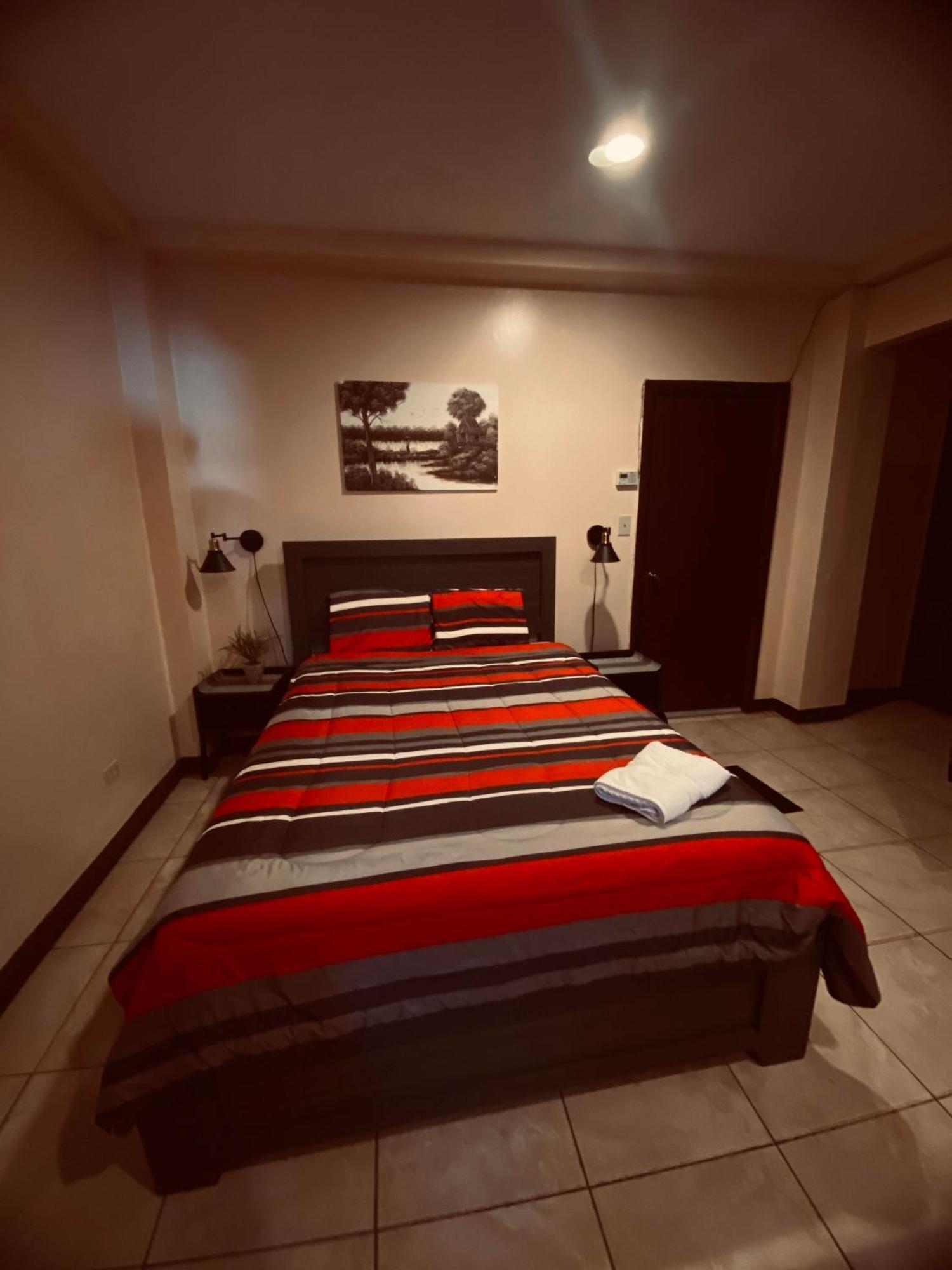 Palau Paradise Comfort Koror Phòng bức ảnh